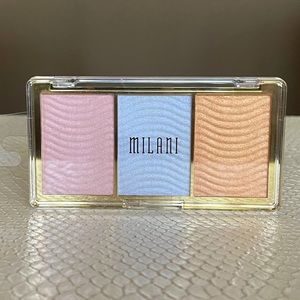 Milani Holographic Highlighter Palette- NWT